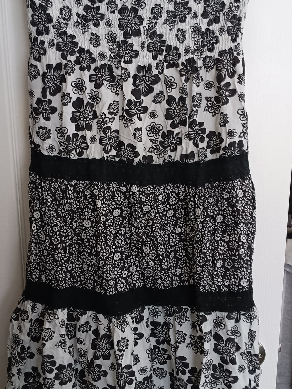 Black & White Floral Tiered Off Shoulder Sun Dress